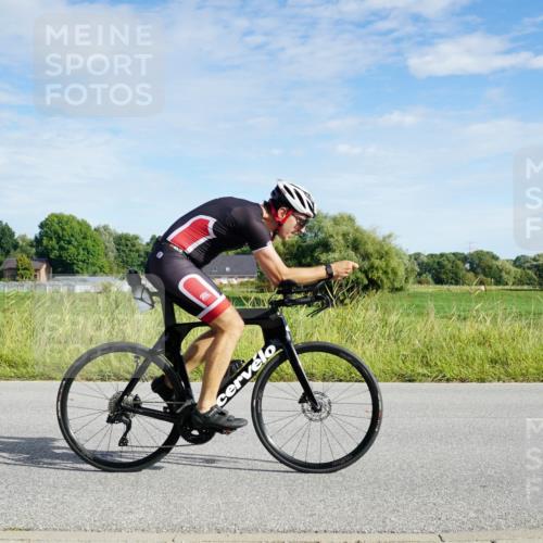 31.08.2025 - Elbe Triathlon Hamburg Michael Burmester http://msf.ph/oto/8690485 31.08.2025 09:40:43 Radfahren 246, 341, 415, 417, 444, 451, 619, 716, 805, 830 meine-sportfotos.de