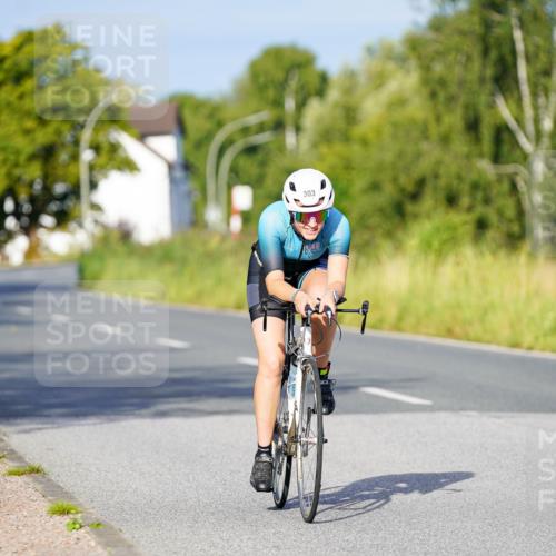 31.08.2025 - Elbe Triathlon Hamburg Michael Burmester http://msf.ph/oto/8690500 31.08.2025 08:55:14 Radfahren 227, 231 meine-sportfotos.de