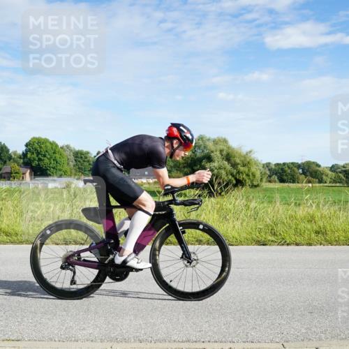 31.08.2025 - Elbe Triathlon Hamburg Michael Burmester http://msf.ph/oto/8690502 31.08.2025 09:40:54 Radfahren 258, 320, 477, 550, 558, 564, 601, 645, 711, 840 meine-sportfotos.de