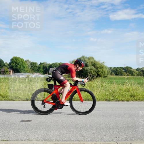 31.08.2025 - Elbe Triathlon Hamburg Michael Burmester http://msf.ph/oto/8690509 31.08.2025 09:40:58 Radfahren 258, 320, 496, 546, 550, 558, 564, 601, 711, 748 meine-sportfotos.de