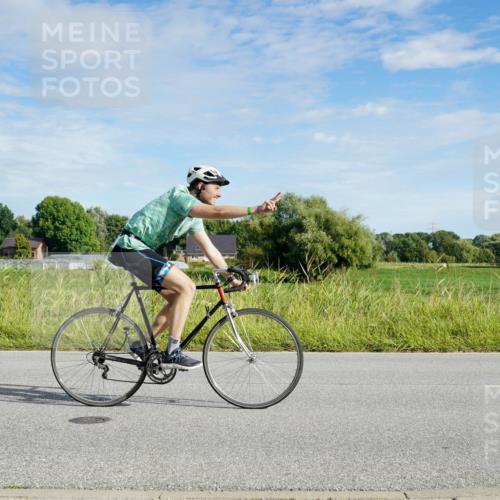 31.08.2025 - Elbe Triathlon Hamburg Michael Burmester http://msf.ph/oto/8690518 31.08.2025 09:41:03 Radfahren 496, 546, 550, 673, 711, 748, 848 meine-sportfotos.de