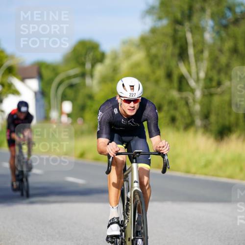 31.08.2025 - Elbe Triathlon Hamburg Michael Burmester http://msf.ph/oto/8690519 31.08.2025 08:55:20 Radfahren 215, 227, 231, 248 meine-sportfotos.de