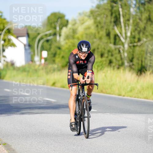 31.08.2025 - Elbe Triathlon Hamburg Michael Burmester http://msf.ph/oto/8690529 31.08.2025 08:55:21 Radfahren 215, 227, 231, 248 meine-sportfotos.de