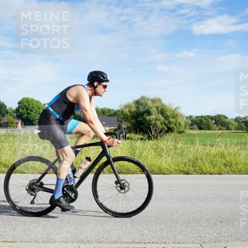 31.08.2025 - Elbe Triathlon Hamburg Michael Burmester http://msf.ph/oto/8690544 31.08.2025 09:41:19 Radfahren 261, 318, 395, 445, 630, 650, 672, 815, 851, 853 meine-sportfotos.de