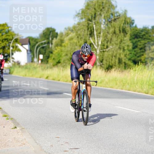 31.08.2025 - Elbe Triathlon Hamburg Michael Burmester http://msf.ph/oto/8690547 31.08.2025 08:55:42 Radfahren 207, 237, 335 meine-sportfotos.de