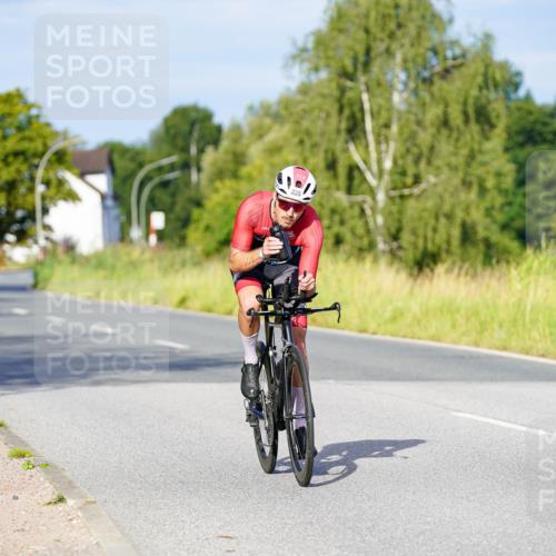 31.08.2025 - Elbe Triathlon Hamburg Michael Burmester http://msf.ph/oto/8690557 31.08.2025 08:55:45 Radfahren 237, 279, 331, 335 meine-sportfotos.de