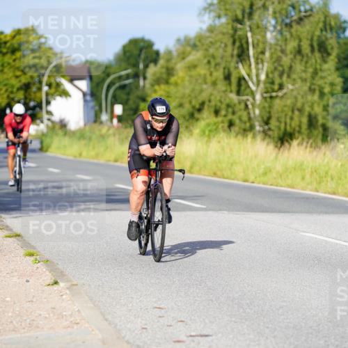 31.08.2025 - Elbe Triathlon Hamburg Michael Burmester http://msf.ph/oto/8690564 31.08.2025 08:55:49 Radfahren 279, 331 meine-sportfotos.de