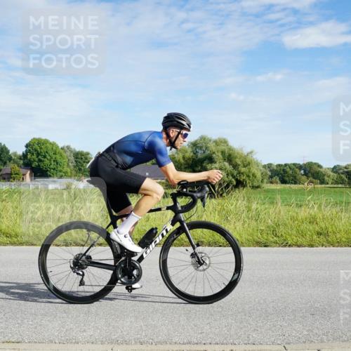 31.08.2025 - Elbe Triathlon Hamburg Michael Burmester http://msf.ph/oto/8690588 31.08.2025 09:42:11 Radfahren 278, 385, 465, 487, 590 meine-sportfotos.de