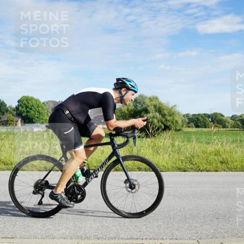 31.08.2025 - Elbe Triathlon Hamburg Michael Burmester http://msf.ph/oto/8690590 31.08.2025 09:42:12 Radfahren 278, 385, 590, 929 meine-sportfotos.de
