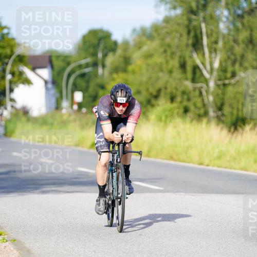 31.08.2025 - Elbe Triathlon Hamburg Michael Burmester http://msf.ph/oto/8690603 31.08.2025 08:56:10 Radfahren 171, 180 meine-sportfotos.de