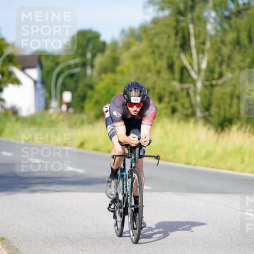 31.08.2025 - Elbe Triathlon Hamburg Michael Burmester http://msf.ph/oto/8690606 31.08.2025 08:56:10 Radfahren 171, 180 meine-sportfotos.de