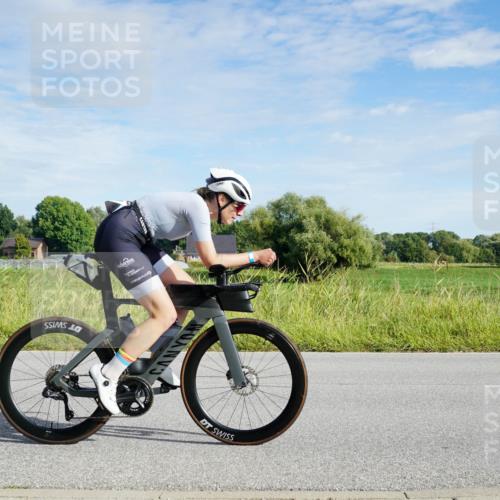 31.08.2025 - Elbe Triathlon Hamburg Michael Burmester http://msf.ph/oto/8690607 31.08.2025 09:42:36 Radfahren 247, 269, 643, 811 meine-sportfotos.de
