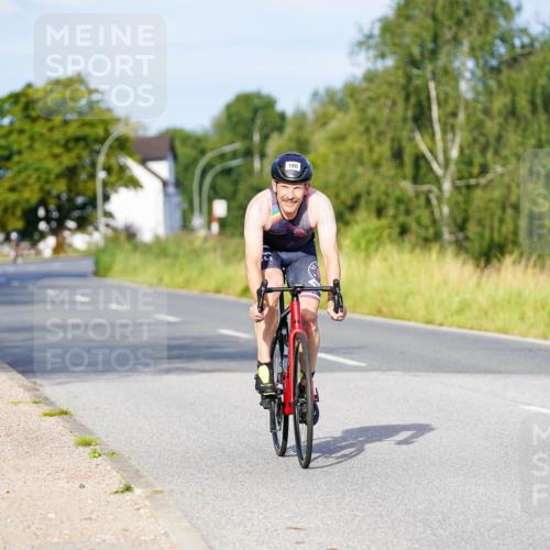 31.08.2025 - Elbe Triathlon Hamburg Michael Burmester http://msf.ph/oto/8690613 31.08.2025 08:56:12 Radfahren 171, 180 meine-sportfotos.de
