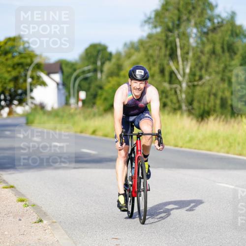 31.08.2025 - Elbe Triathlon Hamburg Michael Burmester http://msf.ph/oto/8690616 31.08.2025 08:56:12 Radfahren 171, 180 meine-sportfotos.de