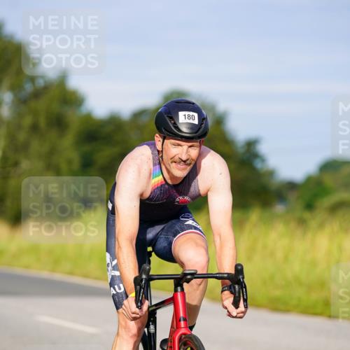 31.08.2025 - Elbe Triathlon Hamburg Michael Burmester http://msf.ph/oto/8690619 31.08.2025 08:56:13 Radfahren 171, 180 meine-sportfotos.de