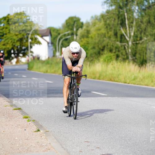 31.08.2025 - Elbe Triathlon Hamburg Michael Burmester http://msf.ph/oto/8690630 31.08.2025 08:56:30 Radfahren 181, 199, 234, 260, 373 meine-sportfotos.de