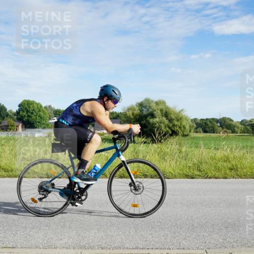 31.08.2025 - Elbe Triathlon Hamburg Michael Burmester http://msf.ph/oto/8690644 31.08.2025 09:43:04 Radfahren 321, 324, 605, 623, 624, 732, 795, 833, 837 meine-sportfotos.de