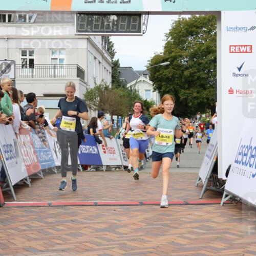 31.08.2025 - 21. Blankeneser Heldenlauf Strokosch-Dieckow http://msf.ph/oto/8690674 31.08.2025 10:31:49 Ziel 2077, 2407, 2280, 2462, 2340, 2278 meine-sportfotos.de