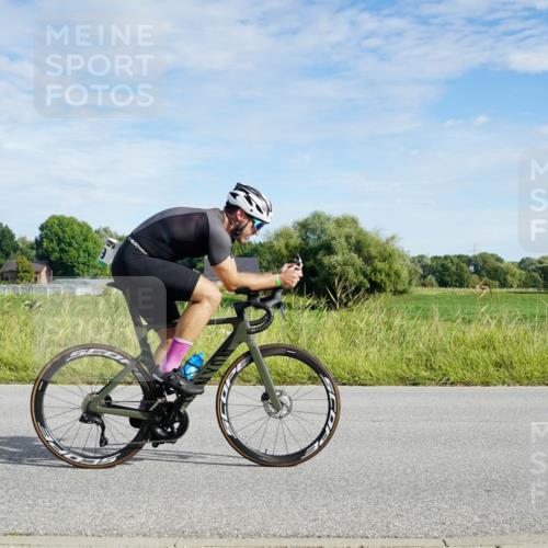 31.08.2025 - Elbe Triathlon Hamburg Michael Burmester http://msf.ph/oto/8690731 31.08.2025 09:45:27 Radfahren 393, 431, 489, 566, 664, 709, 756 meine-sportfotos.de