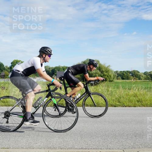 31.08.2025 - Elbe Triathlon Hamburg Michael Burmester http://msf.ph/oto/8690745 31.08.2025 09:45:41 Radfahren 392, 534, 633, 700, 708, 786, 808, 826, 930 meine-sportfotos.de