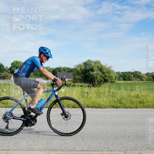 31.08.2025 - Elbe Triathlon Hamburg Michael Burmester http://msf.ph/oto/8690823 31.08.2025 09:47:19 Radfahren 400, 516, 533, 545, 723, 749, 915 meine-sportfotos.de