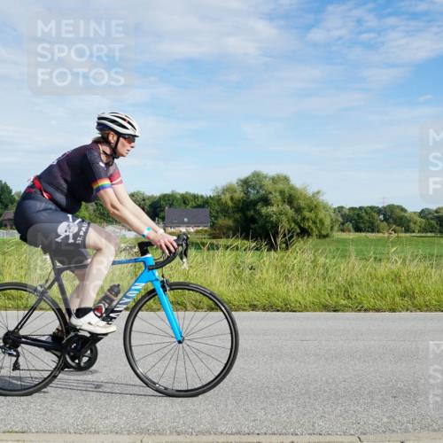 31.08.2025 - Elbe Triathlon Hamburg Michael Burmester http://msf.ph/oto/8690883 31.08.2025 09:48:44 Radfahren 322, 407, 515, 656, 739, 742, 931 meine-sportfotos.de