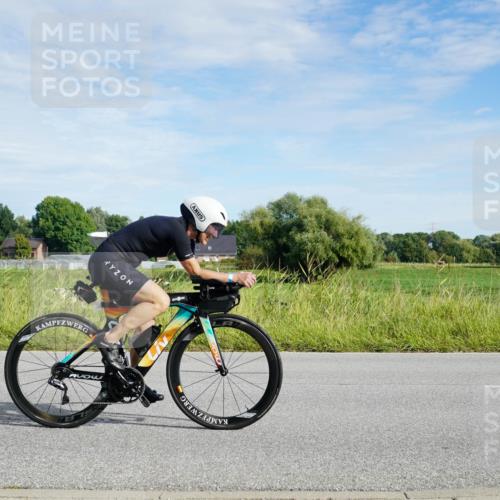 31.08.2025 - Elbe Triathlon Hamburg Michael Burmester http://msf.ph/oto/8690893 31.08.2025 09:48:57 Radfahren 822, 842, 921 meine-sportfotos.de