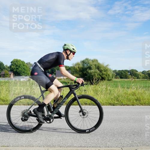31.08.2025 - Elbe Triathlon Hamburg Michael Burmester http://msf.ph/oto/8690908 31.08.2025 09:49:16 Radfahren 330, 412, 416, 468, 492, 595, 603, 658, 710, 778 meine-sportfotos.de