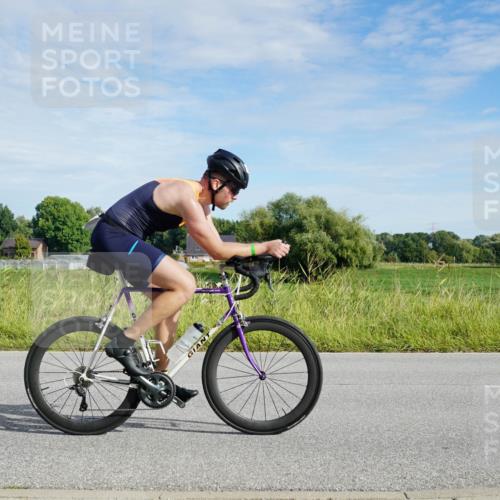 31.08.2025 - Elbe Triathlon Hamburg Michael Burmester http://msf.ph/oto/8690918 31.08.2025 09:49:28 Radfahren 173, 365, 422, 426, 430, 537, 594, 762, 783 meine-sportfotos.de