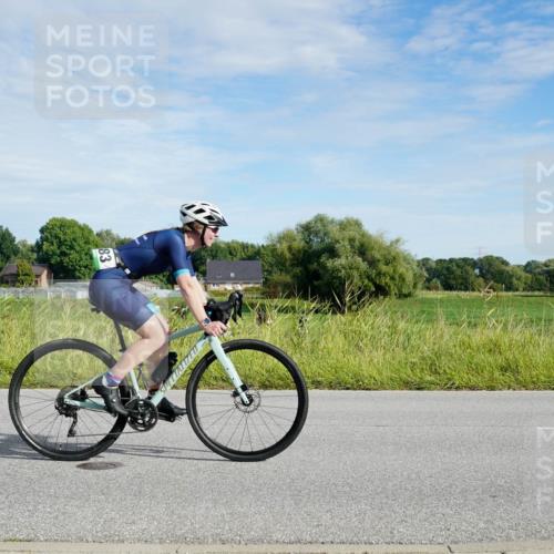 31.08.2025 - Elbe Triathlon Hamburg Michael Burmester http://msf.ph/oto/8690925 31.08.2025 09:49:35 Radfahren 365, 410, 426, 430, 594, 783, 834, 892, 914 meine-sportfotos.de