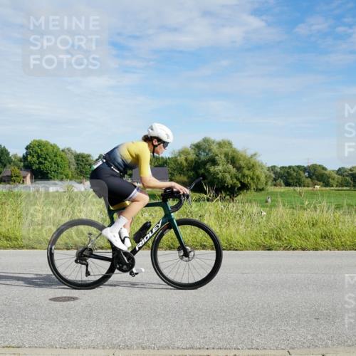 31.08.2025 - Elbe Triathlon Hamburg Michael Burmester http://msf.ph/oto/8691000 31.08.2025 09:51:35 Radfahren 372, 435, 482, 493, 512, 529, 557, 693, 752, 801, 818, 836, 890 meine-sportfotos.de