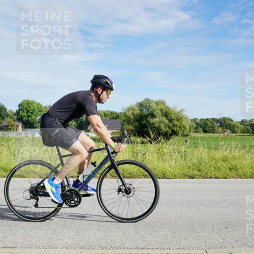 31.08.2025 - Elbe Triathlon Hamburg Michael Burmester http://msf.ph/oto/8691010 31.08.2025 09:51:42 Radfahren 482, 512, 529, 849, 890 meine-sportfotos.de