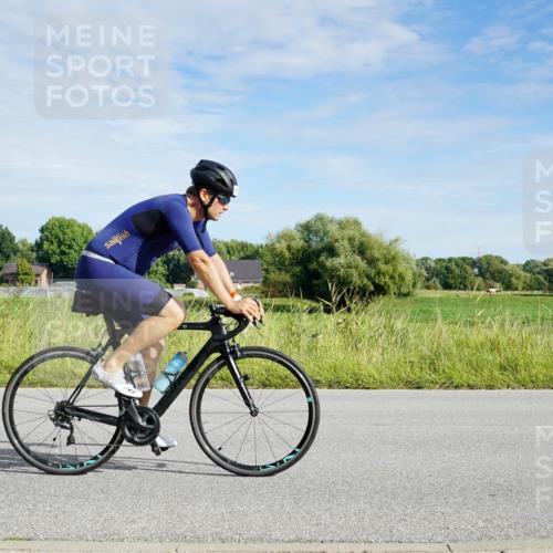 31.08.2025 - Elbe Triathlon Hamburg Michael Burmester http://msf.ph/oto/8691014 31.08.2025 09:51:51 Radfahren 390, 561, 651, 806, 817 meine-sportfotos.de