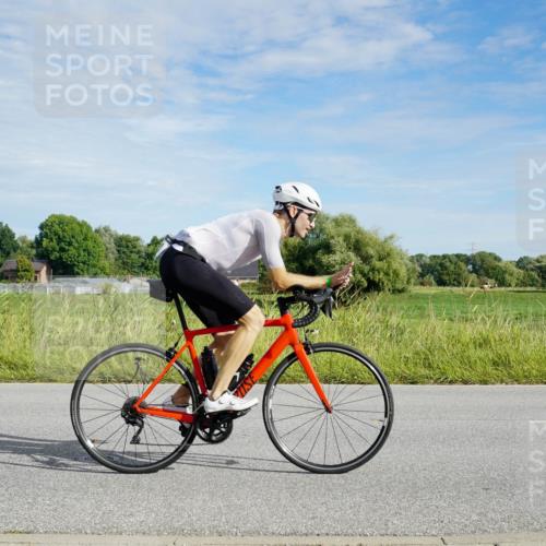 31.08.2025 - Elbe Triathlon Hamburg Michael Burmester http://msf.ph/oto/8691042 31.08.2025 09:52:40 Radfahren 424, 606, 611, 788 meine-sportfotos.de