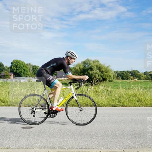 31.08.2025 - Elbe Triathlon Hamburg Michael Burmester http://msf.ph/oto/8691098 31.08.2025 09:53:43 Radfahren 379, 391, 478, 483, 645, 724, 922 meine-sportfotos.de
