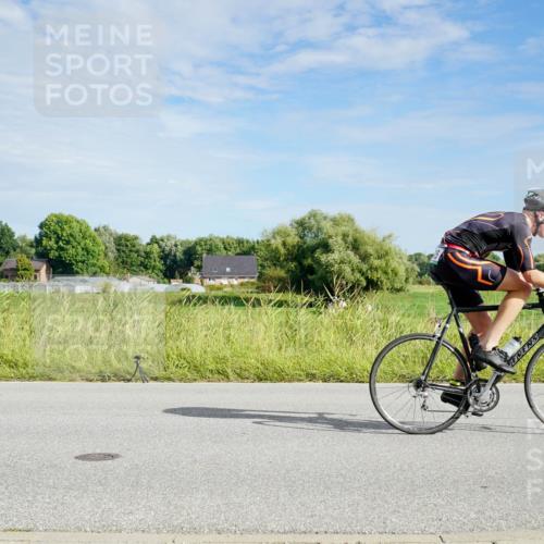 31.08.2025 - Elbe Triathlon Hamburg Michael Burmester http://msf.ph/oto/8691110 31.08.2025 09:54:22 Radfahren 415, 434, 471, 525, 698, 725 meine-sportfotos.de
