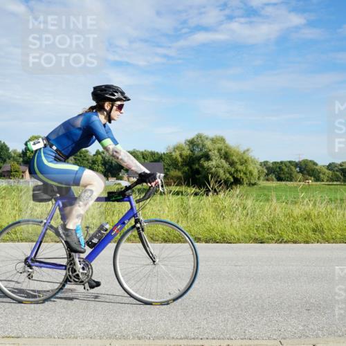 31.08.2025 - Elbe Triathlon Hamburg Michael Burmester http://msf.ph/oto/8691132 31.08.2025 09:54:52 Radfahren 449, 497, 521, 616, 652, 874 meine-sportfotos.de