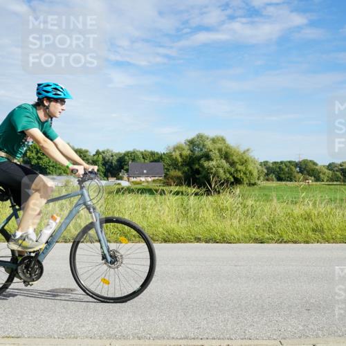 31.08.2025 - Elbe Triathlon Hamburg Michael Burmester http://msf.ph/oto/8691139 31.08.2025 09:54:59 Radfahren 402, 404, 497, 625, 652 meine-sportfotos.de
