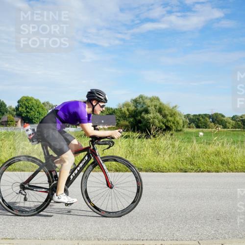 31.08.2025 - Elbe Triathlon Hamburg Michael Burmester http://msf.ph/oto/8691162 31.08.2025 09:55:35 Radfahren 371, 462, 511, 576, 627, 797 meine-sportfotos.de