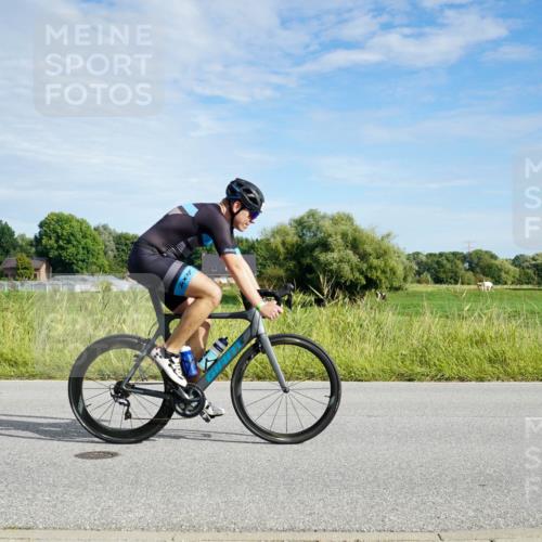 31.08.2025 - Elbe Triathlon Hamburg Michael Burmester http://msf.ph/oto/8691191 31.08.2025 09:56:06 Radfahren 255, 445, 499, 500, 522, 523, 536, 590, 601, 692, 775, 830, 840, 853 meine-sportfotos.de