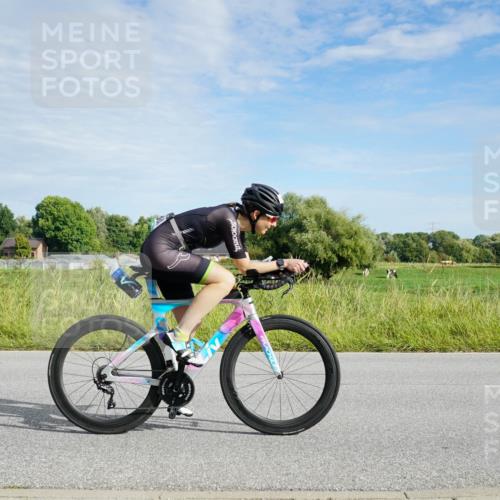 31.08.2025 - Elbe Triathlon Hamburg Michael Burmester http://msf.ph/oto/8691272 31.08.2025 09:57:40 Radfahren 302, 821, 884 meine-sportfotos.de