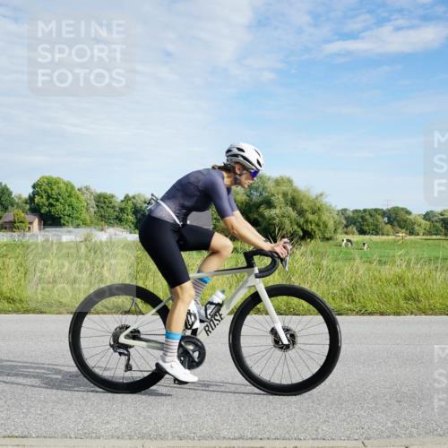 31.08.2025 - Elbe Triathlon Hamburg Michael Burmester http://msf.ph/oto/8691353 31.08.2025 09:59:29 Radfahren 694, 773, 864, 881, 923, 928 meine-sportfotos.de