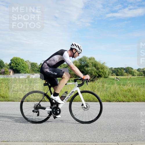 31.08.2025 - Elbe Triathlon Hamburg Michael Burmester http://msf.ph/oto/8691367 31.08.2025 09:59:42 Radfahren 489, 607, 617, 622, 681 meine-sportfotos.de