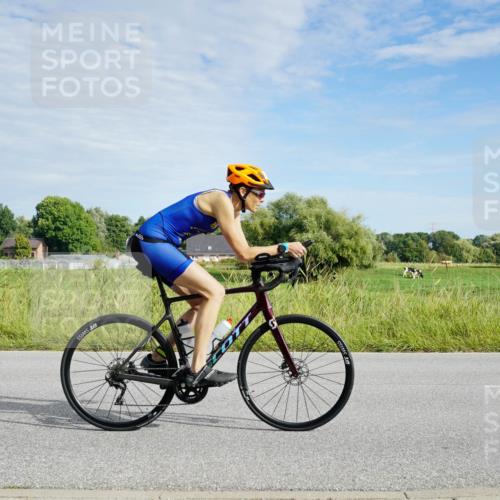 31.08.2025 - Elbe Triathlon Hamburg Michael Burmester http://msf.ph/oto/8691389 31.08.2025 10:00:17 Radfahren 563, 655, 729, 908, 919 meine-sportfotos.de