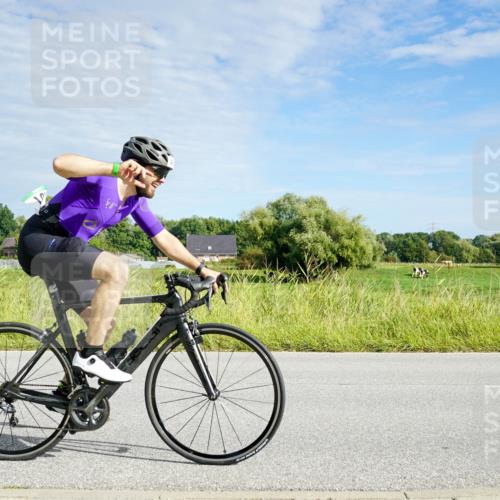 31.08.2025 - Elbe Triathlon Hamburg Michael Burmester http://msf.ph/oto/8691411 31.08.2025 10:00:50 Radfahren 461, 564, 731, 746, 795, 868, 906 meine-sportfotos.de