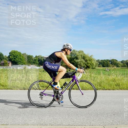 31.08.2025 - Elbe Triathlon Hamburg Michael Burmester http://msf.ph/oto/8691412 31.08.2025 10:00:51 Radfahren 461, 564, 746, 795, 906 meine-sportfotos.de
