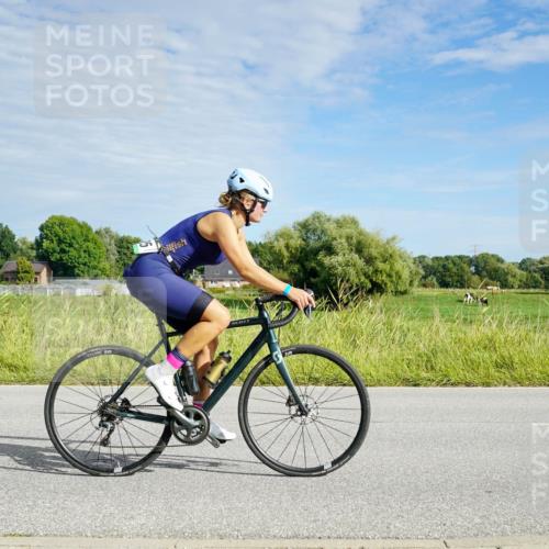 31.08.2025 - Elbe Triathlon Hamburg Michael Burmester http://msf.ph/oto/8691417 31.08.2025 10:01:04 Radfahren 825 meine-sportfotos.de