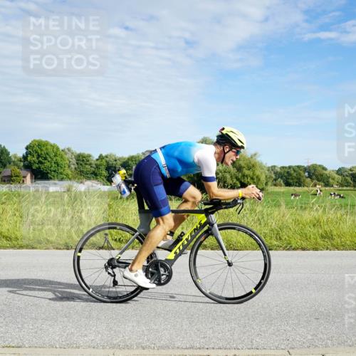 31.08.2025 - Elbe Triathlon Hamburg Michael Burmester http://msf.ph/oto/8691459 31.08.2025 10:02:35 Radfahren 754, 930 meine-sportfotos.de