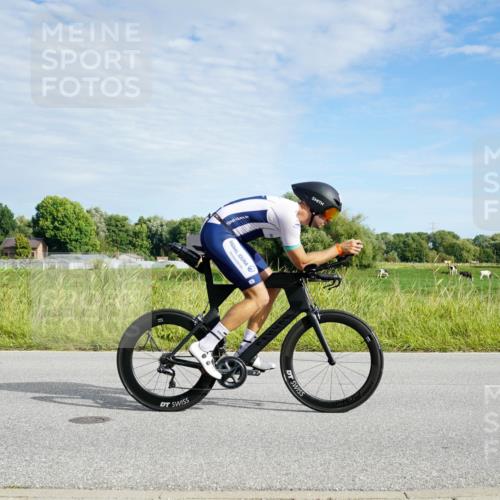 31.08.2025 - Elbe Triathlon Hamburg Michael Burmester http://msf.ph/oto/8691486 31.08.2025 10:03:17 Radfahren 510, 595, 603, 674, 760, 816, 901, 915 meine-sportfotos.de