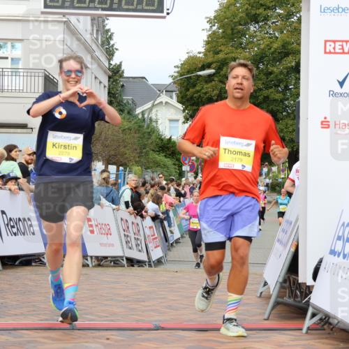 31.08.2025 - 21. Blankeneser Heldenlauf Strokosch-Dieckow http://msf.ph/oto/8691489 31.08.2025 10:30:45 Ziel 2179, 2279, 2102 meine-sportfotos.de